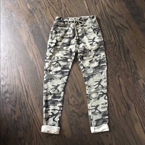 Nwt Venti6 Camo Jogger Pants 